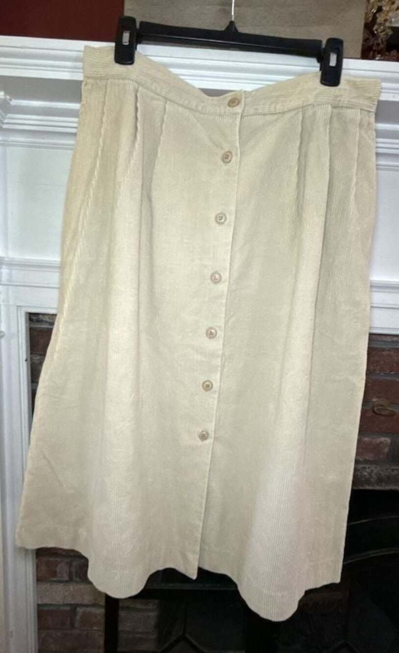 Vintage Beige Corduroy Button-Front A-Line Midi Skirt with Pockets